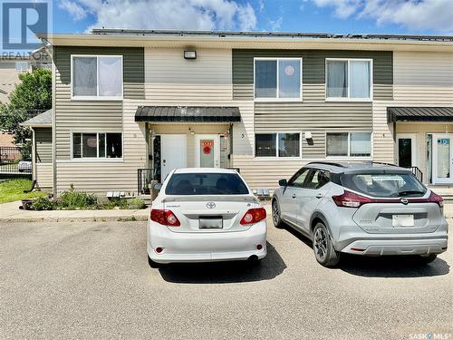 5 315 N Avenue S, Saskatoon, SK - Outdoor With Facade