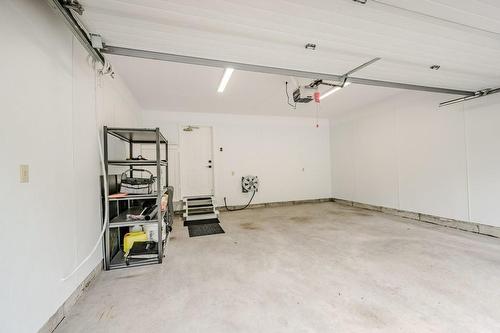 3333 New Street|Unit #6, Burlington, ON - Indoor Photo Showing Garage