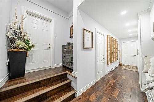 70 Oak Avenue, Dundas, ON - Indoor Photo Showing Other Room