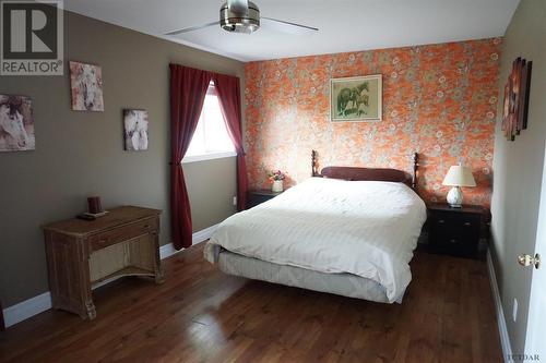 884342 Highway 65 W, Temiskaming Shores, ON - Indoor Photo Showing Bedroom