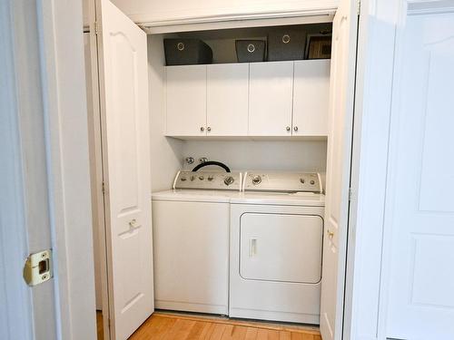 Salle de lavage - 410-7928 Ch. Kingsley, Côte-Saint-Luc, QC - Indoor Photo Showing Laundry Room