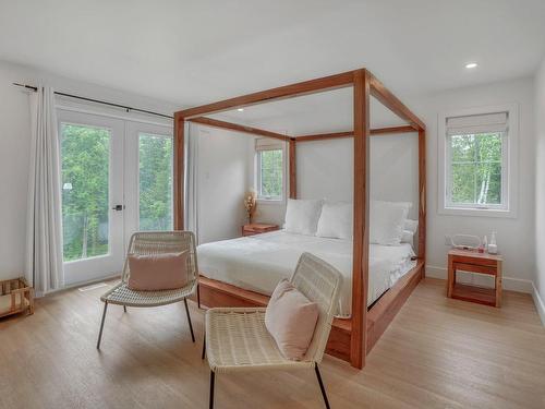 Master bedroom - 362 Ch. Robitaille, L'Ange-Gardien, QC - Indoor Photo Showing Bedroom