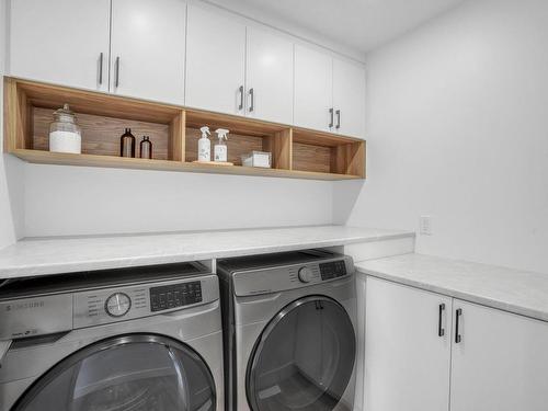 Salle de lavage - 362 Ch. Robitaille, L'Ange-Gardien, QC - Indoor Photo Showing Laundry Room