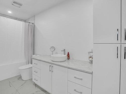 Salle de bains - 362 Ch. Robitaille, L'Ange-Gardien, QC - Indoor Photo Showing Bathroom