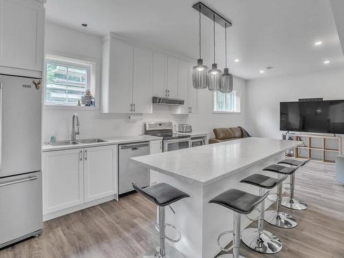 Kitchen - 362 Ch. Robitaille, L'Ange-Gardien, QC - Indoor Photo Showing Kitchen With Double Sink