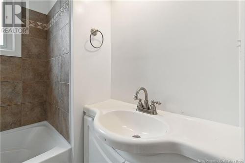 100 Atkinson Avenue, Moncton, NB - Indoor Photo Showing Bathroom