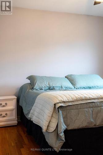 32 Kidd Avenue, Quinte West, ON - Indoor Photo Showing Bedroom