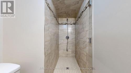 8 Grenadier Road, Brampton, ON - Indoor Photo Showing Bathroom