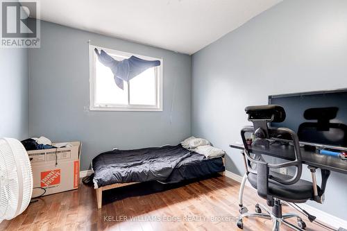 120 Peachwood Crescent E, Hamilton (Stoney Creek), ON - Indoor Photo Showing Bedroom