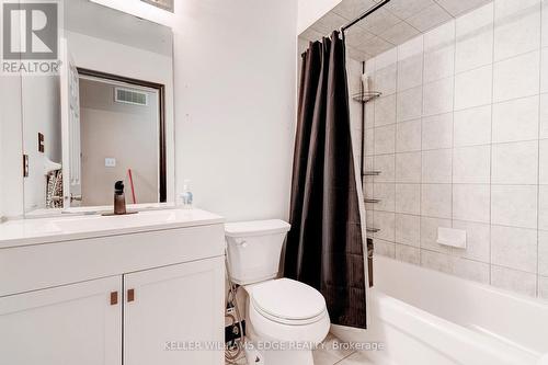 120 Peachwood Crescent E, Hamilton, ON - Indoor Photo Showing Bathroom