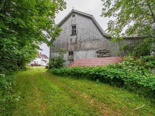 946 Falmouth Back Road, Upper Falmouth, NS 