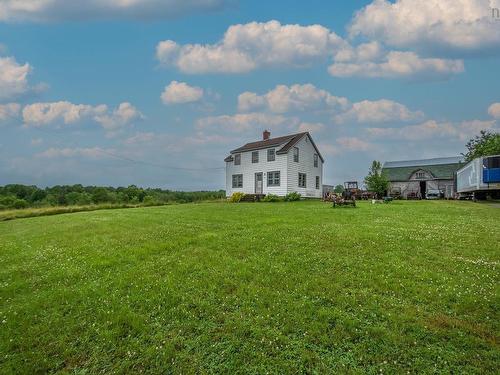 946 Falmouth Back Road, Upper Falmouth, NS 