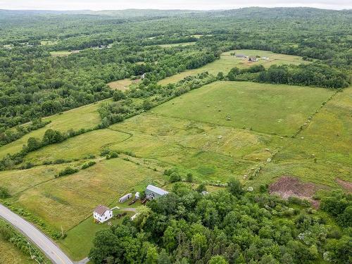 946 Falmouth Back Road, Upper Falmouth, NS 