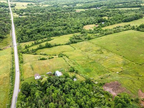 946 Falmouth Back Road, Upper Falmouth, NS 