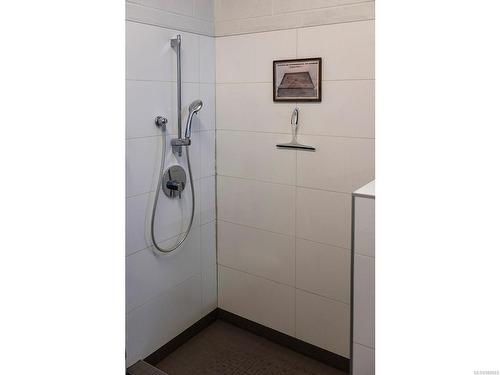 903-838 Broughton St, Victoria, BC - Indoor Photo Showing Bathroom