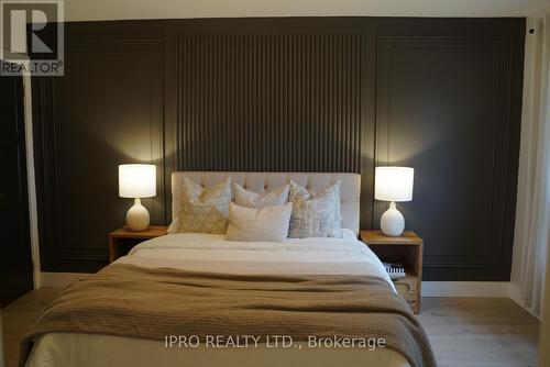 106 Fanshawe Drive, Brampton, ON - Indoor Photo Showing Bedroom
