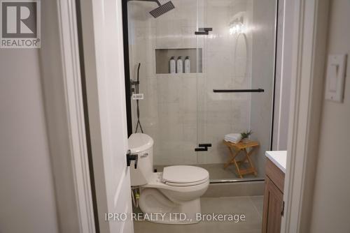 106 Fanshawe Drive, Brampton, ON - Indoor Photo Showing Bathroom