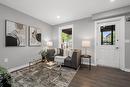 107 Niagara Street, Hamilton, ON  - Indoor Photo Showing Living Room 