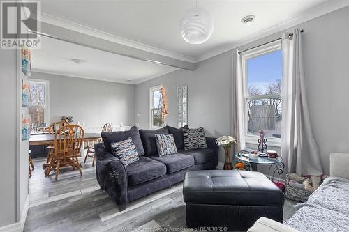 9355 Malden, Lasalle, ON - Indoor Photo Showing Living Room