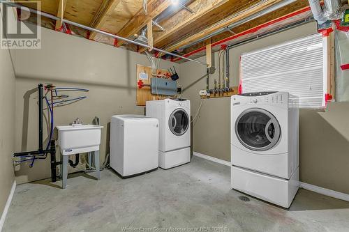 630 International Avenue, Lasalle, ON - Indoor Photo Showing Laundry Room