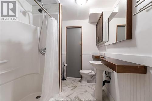 57 Hemmer Jane Dr, Moncton, NB - Indoor Photo Showing Bathroom