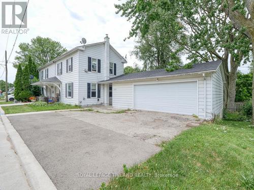 Double garage with inside access to 133A - 131-133 Cherry Street, Ingersoll, ON - Outdoor