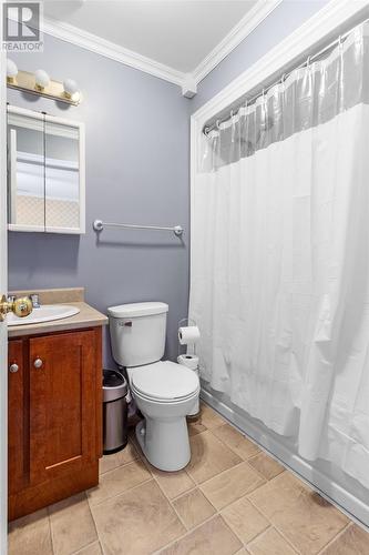 8 Ventura Place, St.John’S, NL - Indoor Photo Showing Bathroom