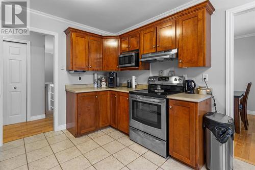 8 Ventura Place, St.John’S, NL - Indoor Photo Showing Kitchen