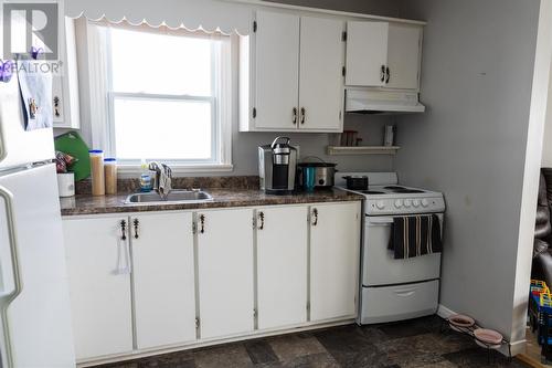 650 Main Road, Fogo Island(Shoal Bay), NL - Indoor Photo Showing Kitchen