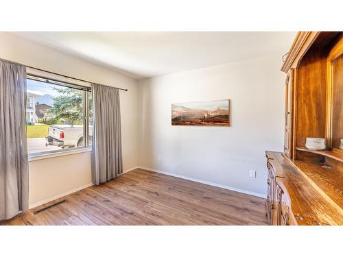 413 9Th Avenue S, Creston, BC - Indoor