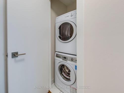 1606-32 Davenport Rd, Toronto, ON - Indoor Photo Showing Laundry Room