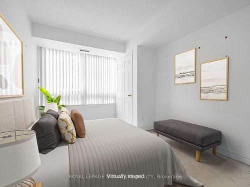 605-2 Covington Rd, Toronto, ON - Indoor Photo Showing Bedroom