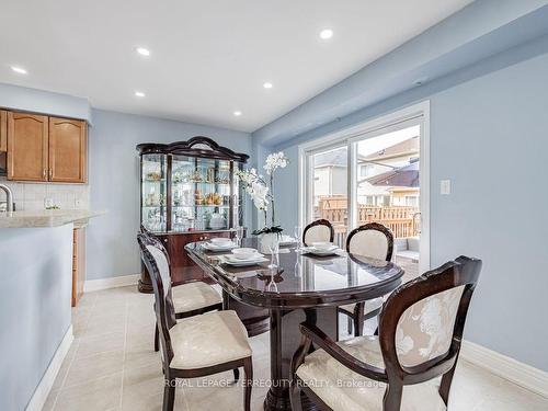 109 Botavia Downs Dr, Brampton, ON - Indoor Photo Showing Dining Room