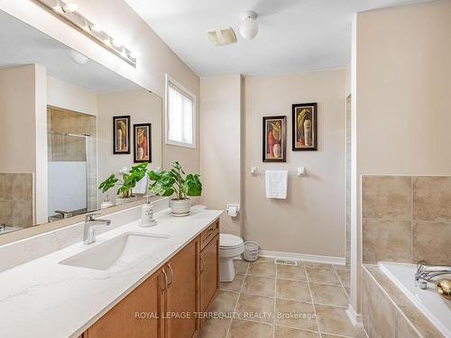 109 Botavia Downs Dr, Brampton, ON - Indoor Photo Showing Bathroom