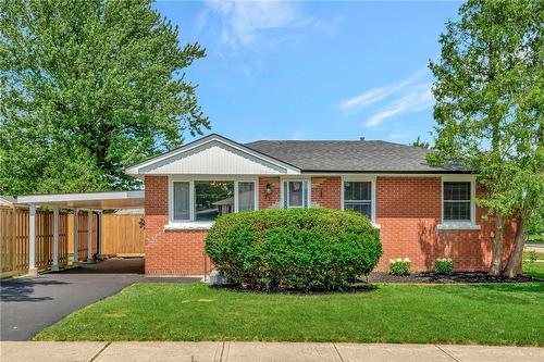 77 Inchlee Drive, Hamilton, ON - Outdoor