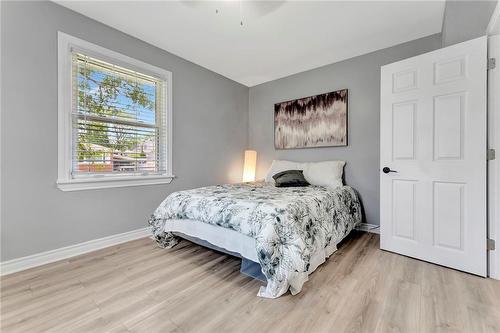 Primary Bedroom - 77 Inchlee Drive, Hamilton, ON - Indoor Photo Showing Bedroom