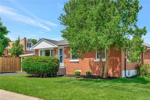 77 Inchlee Drive, Hamilton, ON - Outdoor