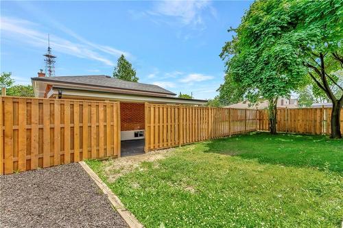 Fenced in Yard - 77 Inchlee Drive, Hamilton, ON - Outdoor