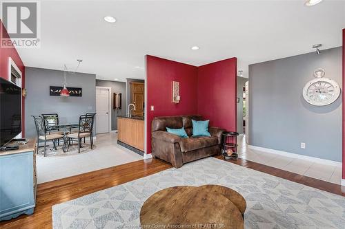 155 Pierella, Lakeshore, ON - Indoor Photo Showing Living Room