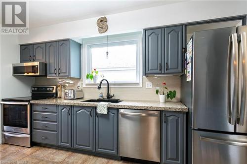 450 Wallace Road, North Bay, ON - Indoor Photo Showing Kitchen With Stainless Steel Kitchen With Upgraded Kitchen