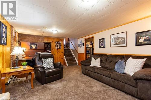 450 Wallace Road, North Bay, ON - Indoor Photo Showing Living Room