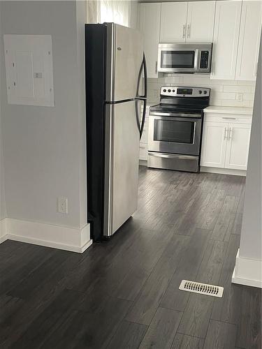 6 Greig Street, Hamilton, ON - Indoor Photo Showing Kitchen With Stainless Steel Kitchen