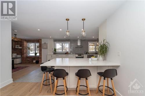 8340 Bank Street, Metcalfe, ON - Indoor Photo Showing Kitchen With Upgraded Kitchen