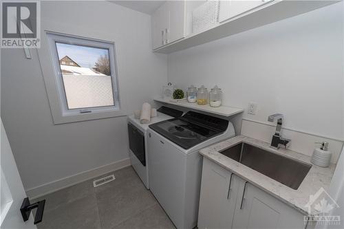 8340 Bank Street, Metcalfe, ON - Indoor Photo Showing Kitchen