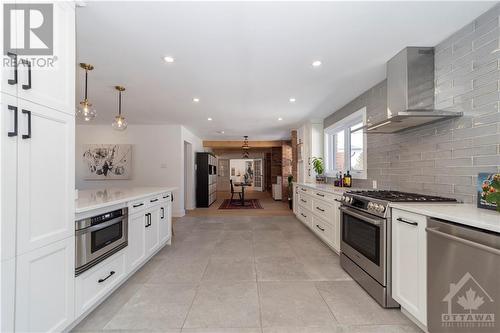 8340 Bank Street, Metcalfe, ON - Indoor Photo Showing Kitchen With Upgraded Kitchen