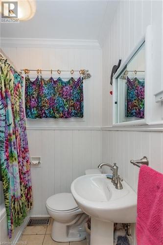 358 King Street W, North Bay, ON - Indoor Photo Showing Bathroom