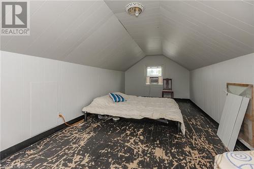 358 King Street W, North Bay, ON - Indoor Photo Showing Bedroom