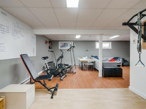 Family room - 2390 Rue De La Carline, Québec (Les Rivières), QC - Indoor Photo Showing Gym Room