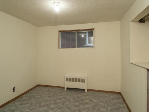 744 Franklin St S, Thunder Bay, ON - Indoor Photo Showing Other Room