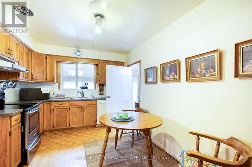 29 Hill Garden Road, Toronto (Humber Heights), ON - Indoor Photo Showing Kitchen With Double Sink